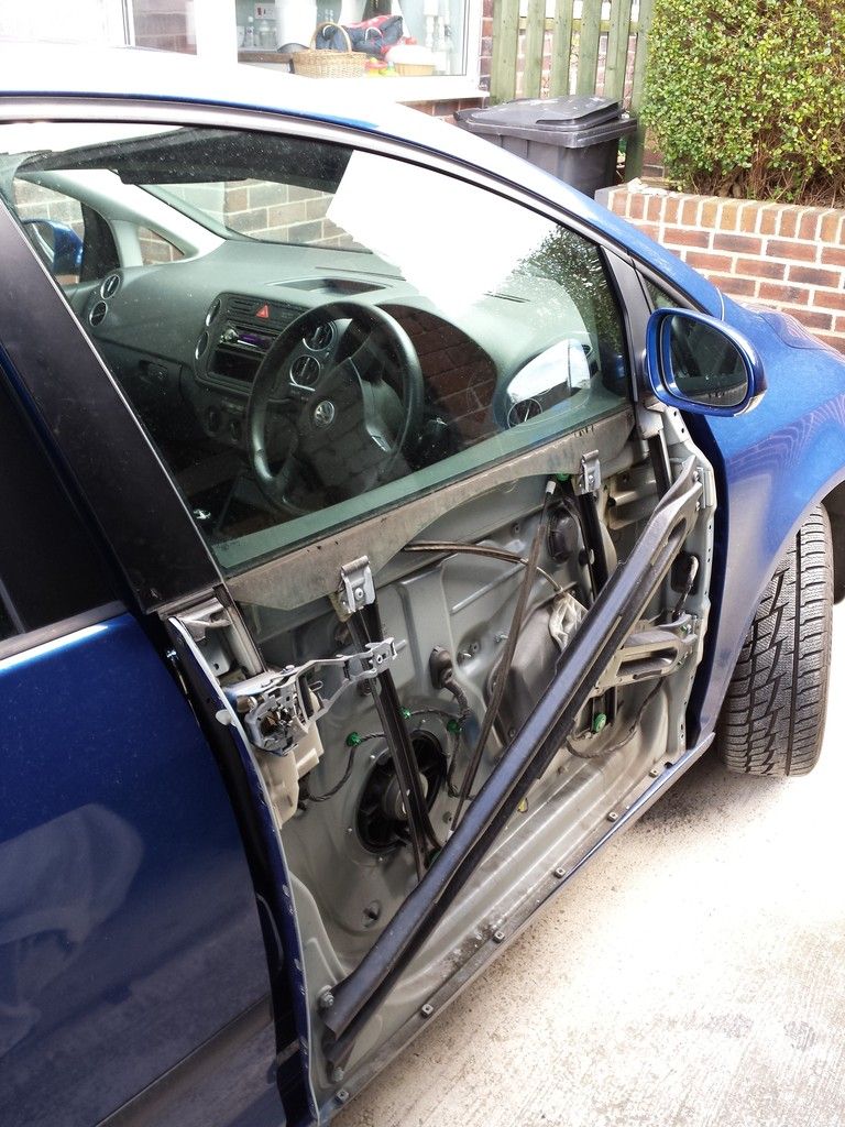 Golf 5 Passenger door wont lock Volkszone Forum